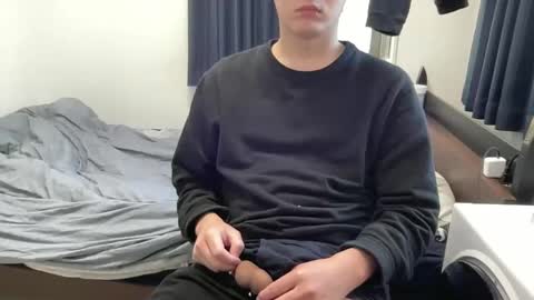 kennrr online show from February 11, 7:23 am