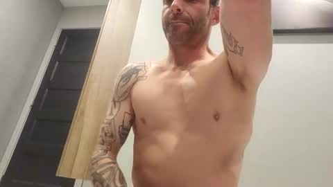 Snapshot of kenw34 chatting on December 11, 12:03 am kenw34 online show from December 11, 12:03 am
