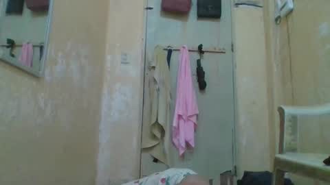 kenzolee1985 online show from April 3, 8:44 am