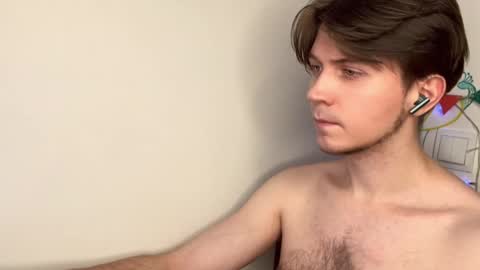 Kero online show from March 1, 8:41 pm