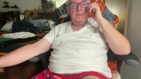Snapshot of kev92569 chatting on December 29, 1:24 am kev92569 online show from December 29, 1:24 am