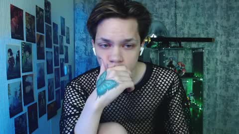 Kevin online show from April 7, 3:39 am