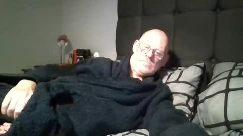 Snapshot of kevlooking4sez chatting on March 12, 9:56 pm kevlooking4sez online show from March 12, 9:56 pm