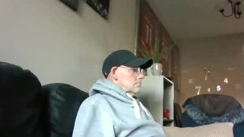 kevlooking4sez online show from April 11, 5:27 pm