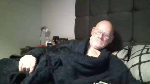 Snapshot of kevlooking4sez chatting on December 26, 1:29 am kevlooking4sez online show from December 26, 1:29 am