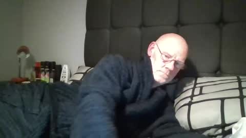 Snapshot of kevlooking4sez chatting on January 15, 11:40 pm kevlooking4sez online show from January 15, 11:40 pm