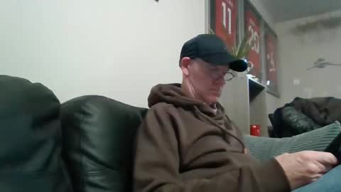 kevlooking4sez online show from February 1, 8:18 pm