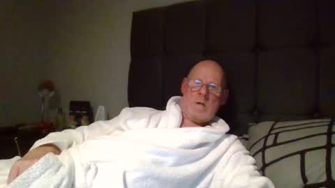 Snapshot of kevlooking4sez chatting on February 27, 11:48 pm kevlooking4sez online show from February 27, 11:48 pm