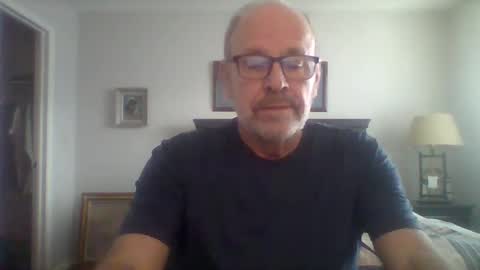 Snapshot of kfries chatting on December 4, 7:12 pm Kent online show from December 4, 7:12 pm