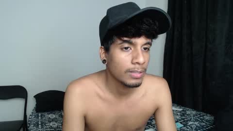 khevinlopezonig online show from October 31, 5:53 am