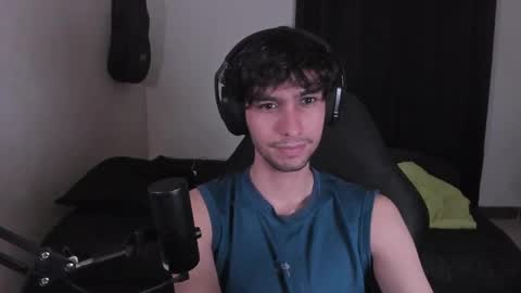 Snapshot of khozler_ chatting on September 26, 1:47 am khozler_ online show from September 26, 1:47 am