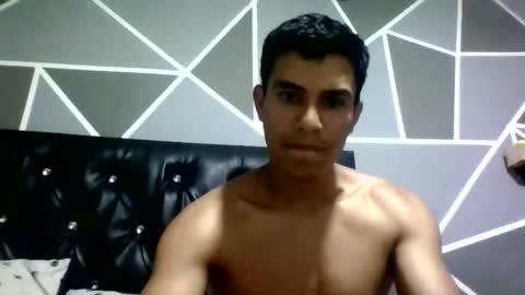 kike_salazar online show from October 19, 10:02 pm