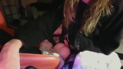 kil42098 online show from February 17, 7:07 am