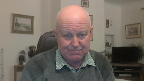 kindahairy4u online show from January 10, 6:28 pm
