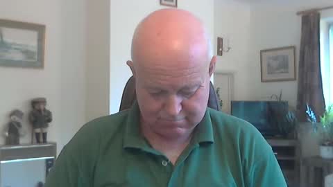 kindahairy4u online show from September 14, 2:52 pm