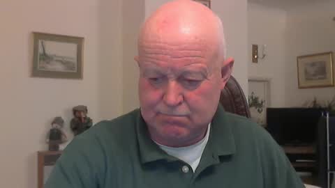 kindahairy4u online show from January 5, 3:55 pm
