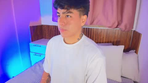 king  help me reach 100 likes online show from February 11, 3:00 am