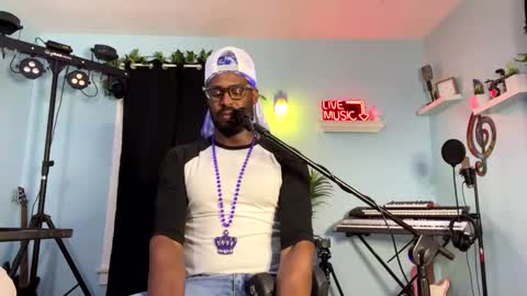 Snapshot of kingcorbra chatting on February 16, 2:43 am KC online show from February 16, 2:43 am