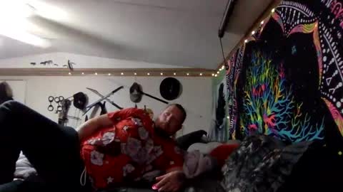 Snapshot of kingdawgg77 chatting on December 10, 2:02 am Jerry online show from December 10, 2:02 am