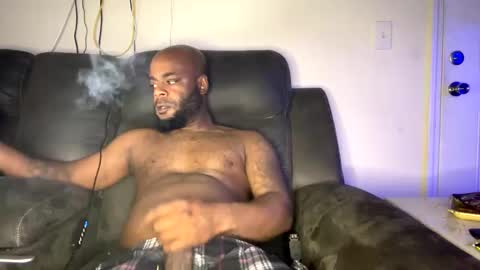 Snapshot of kingofkingz74 chatting on February 11, 2:46 am kingofkingz74 online show from February 11, 2:46 am