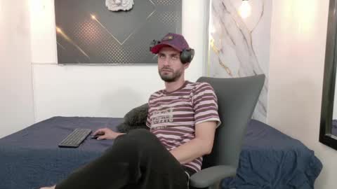 KING  online show from May 20, 3:24 am