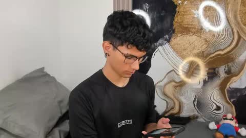  A L E X  online show from April 13, 12:55 am