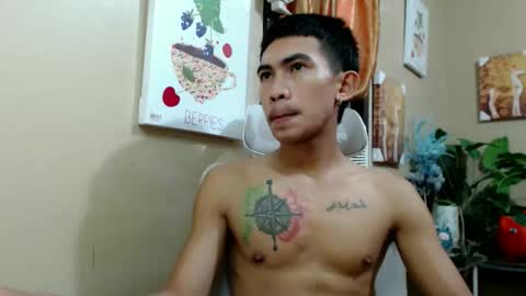Snapshot of kingscock18 chatting on October 1, 1:42 am ALVIN online show from October 1, 1:42 am
