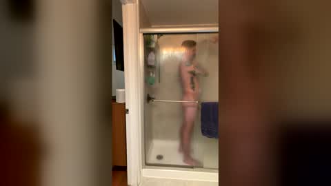 kingxhelm online show from January 6, 8:57 pm