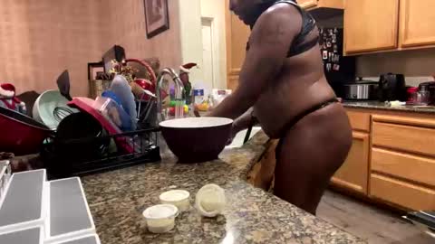 kinkyblakkk online show from February 10, 6:40 am