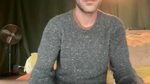 M online show from November 1, 3:38 pm