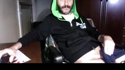 kissofbanned1983 online show from September 30, 7:46 am