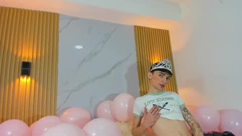 kitty_gill online show from December 29, 11:07 am