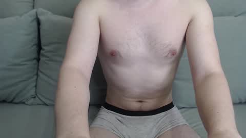 Snapshot of kittysweety_alex1 chatting on December 16, 5:22 pm kittysweety_alex1 online show from December 16, 5:22 pm