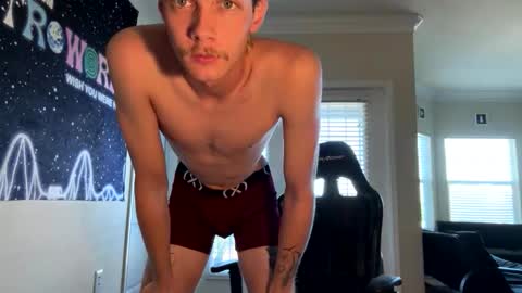 kkyle57 online show from October 31, 3:04 pm