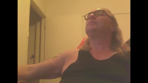 Snapshot of knobout chatting on September 15, 9:10 am knobout online show from September 15, 9:10 am