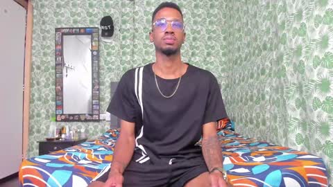 kofi online show from December 7, 12:42 am