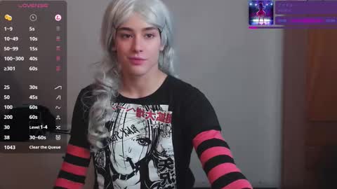  Riley  online show from October 31, 6:22 pm