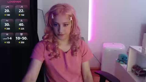 Snapshot of koneko_nya chatting on December 30, 6:49 pm  Riley  online show from December 30, 6:49 pm