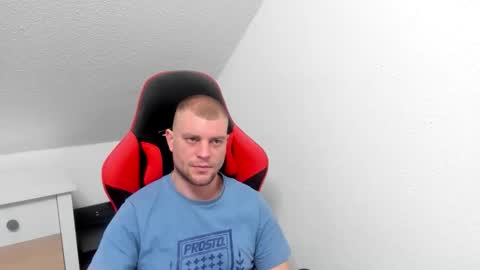 Bartek online show from February 8, 4:11 pm