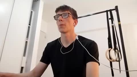 Facu online show from November 26, 9:07 pm