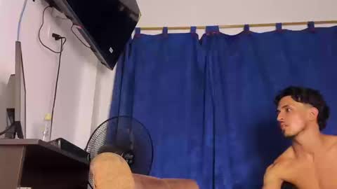 Snapshot of kriss_edwards chatting on September 23, 1:27 am Kriss online show from September 23, 1:27 am