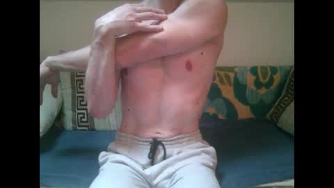 Snapshot of krissifitboy_xxx chatting on December 23, 7:38 am krissifitboy_xxx online show from December 23, 7:38 am