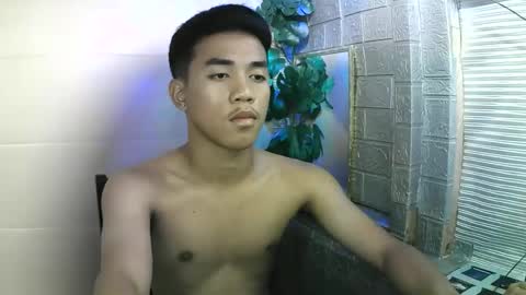 kritthanarkorn online show from November 15, 3:47 pm