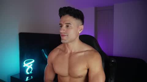 KROPS online show from February 1, 1:59 am