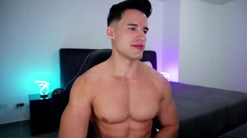 Snapshot of krops_ chatting on February 11, 5:18 pm KROPS online show from February 11, 5:18 pm