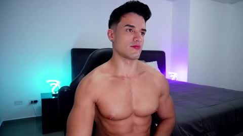 Snapshot of krops_ chatting on February 21, 10:50 am KROPS online show from February 21, 10:50 am