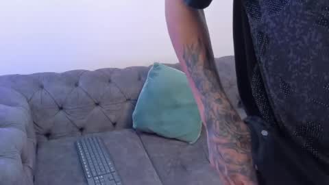 Kroy Wave  Muscle Tattoos Latino online show from May 11, 3:19 am