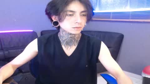 kuregari_xs online show from November 10, 4:17 am