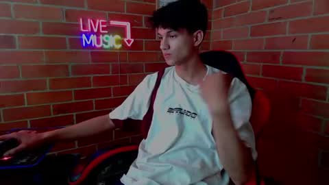 JASON online show from August 5, 6:24 pm