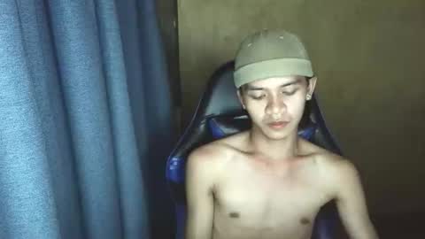 kurtxxx07 online show from June 3, 9:53 pm